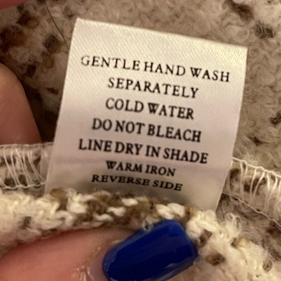 EUC Petal + Pup Ziggy Shacket - Picture 7 of 7